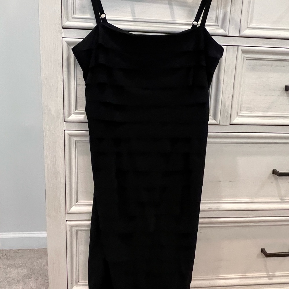 Elegant Black Sleeveless Dress